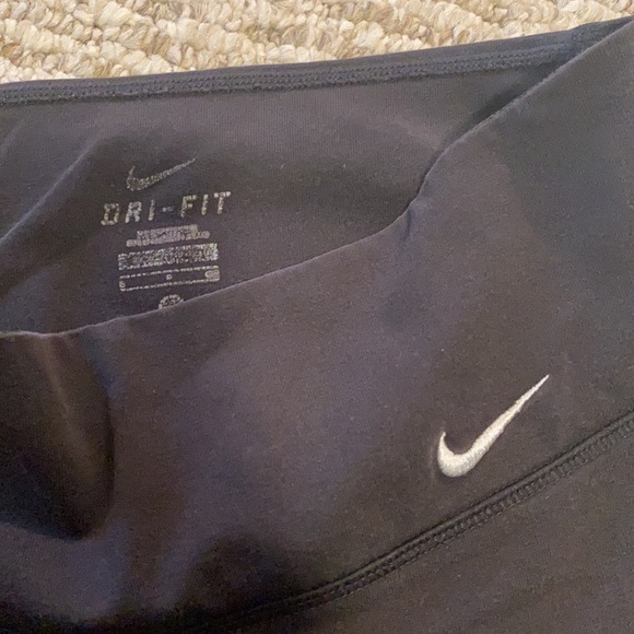 NIKE dry fit running tights size S (US6-8) - Picture 2 of 2